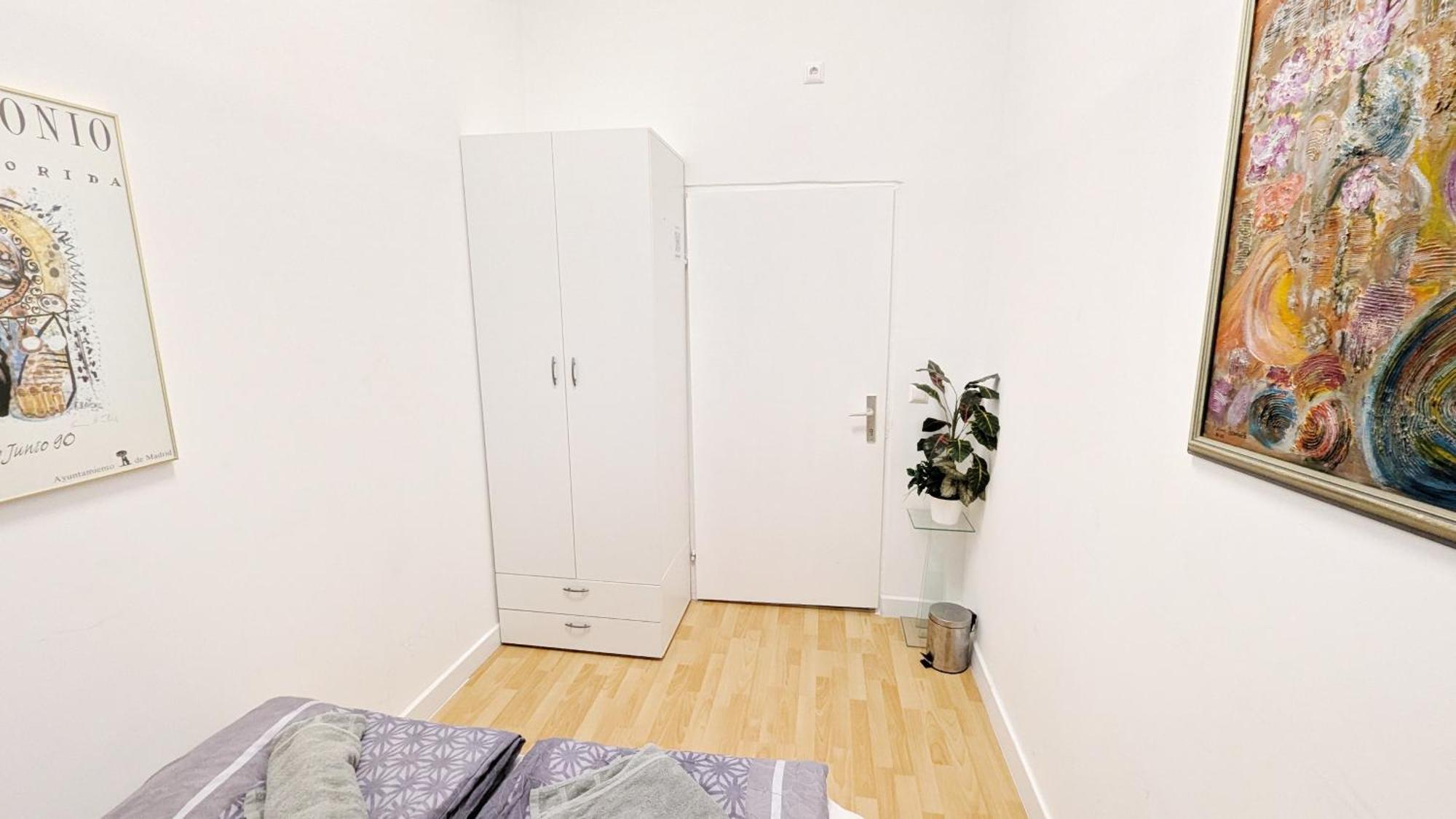 Comfortable In Lugner City Area Privatunterkunft