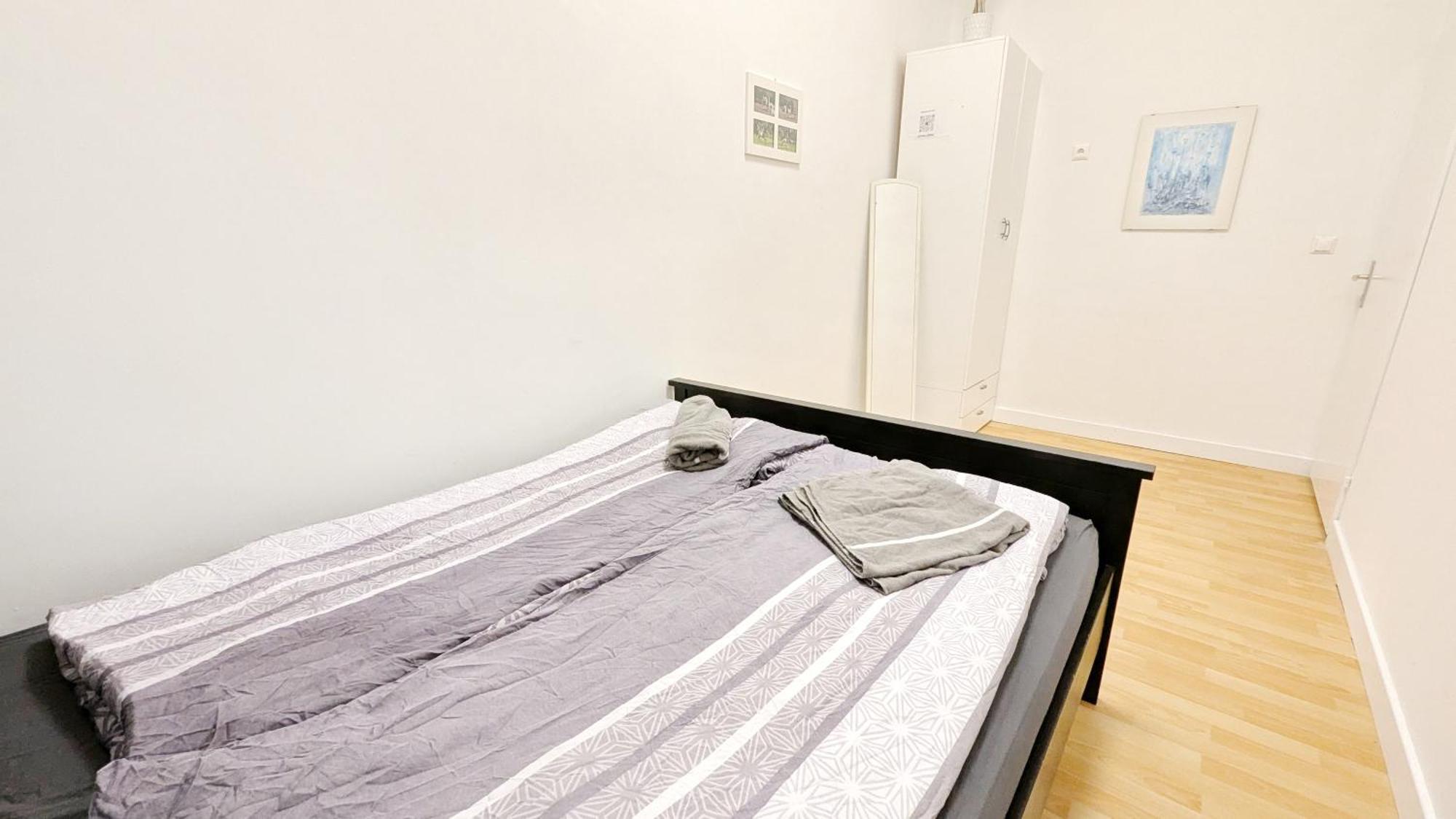 Privatunterkunft Comfortable In Lugner City Area *