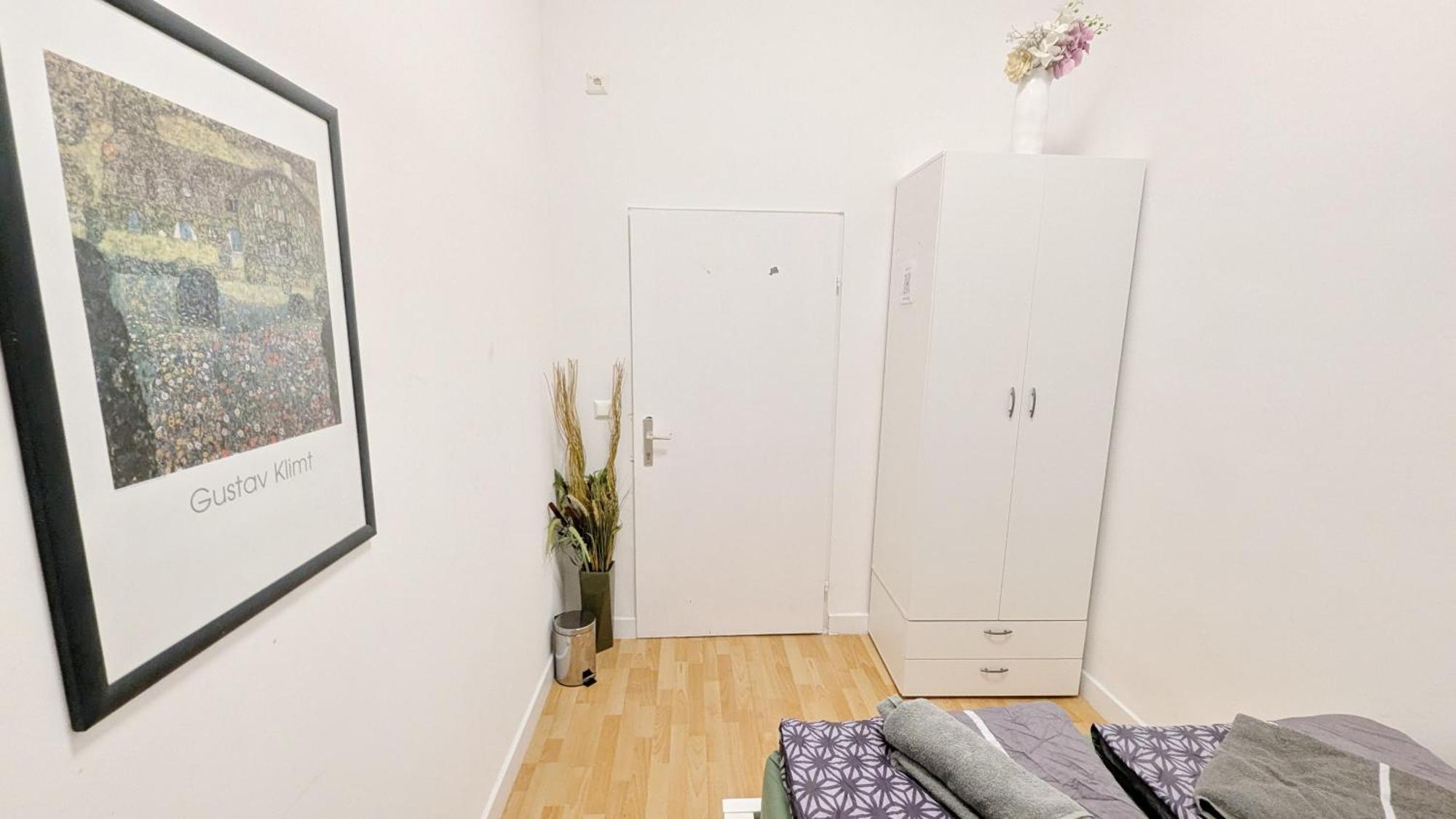 Privatunterkunft Comfortable In Lugner City Area *